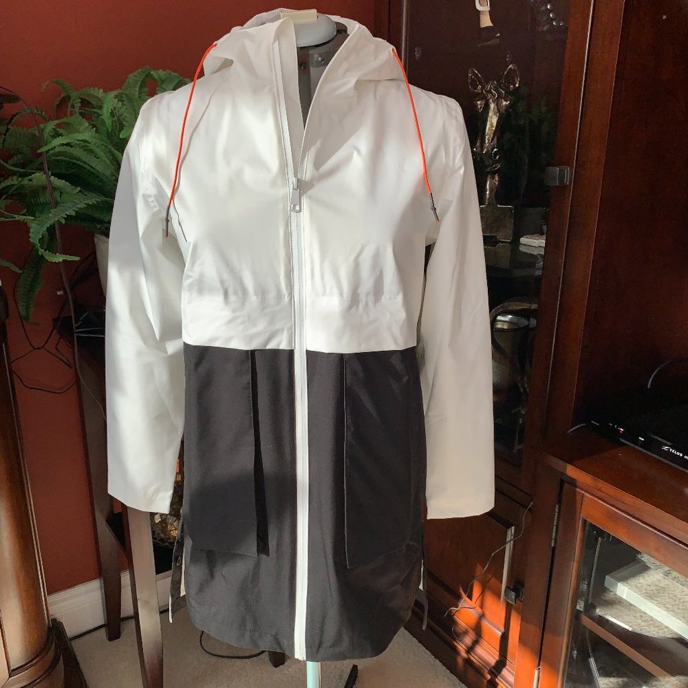 Colourblock Lightweight Coat